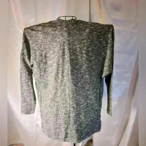 Zella Cardigan, size small - Picture 2 of 10